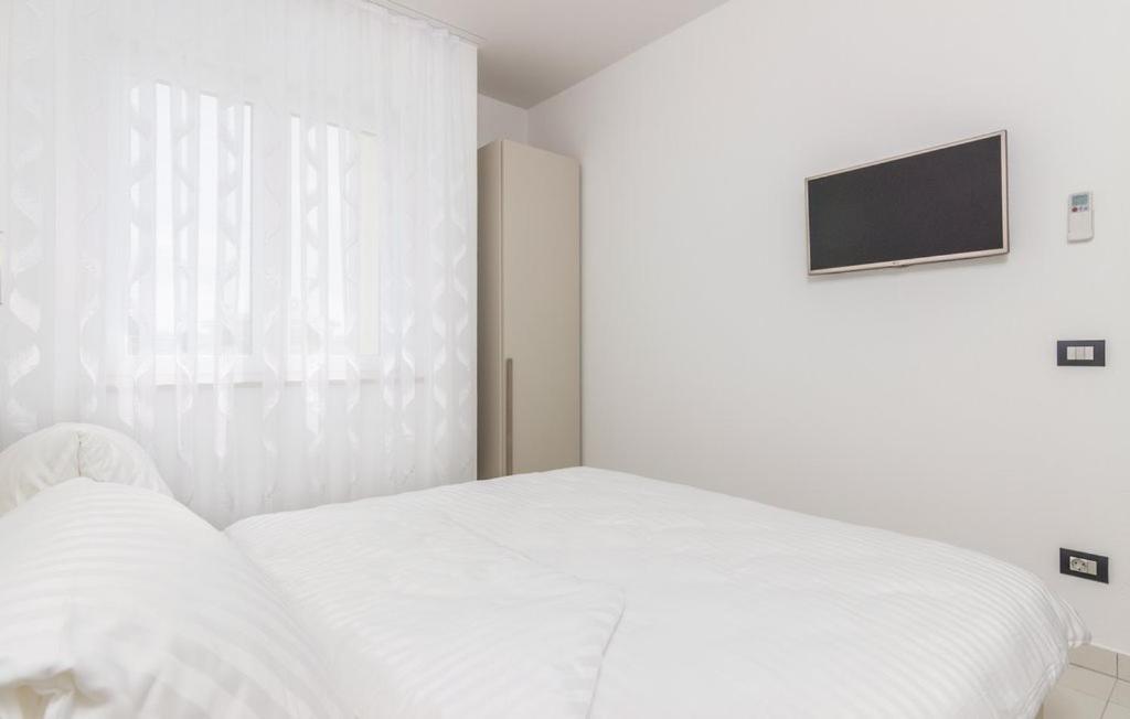 Funtana Appartements An Der 1 Reihe Vom Meer Eksteriør billede